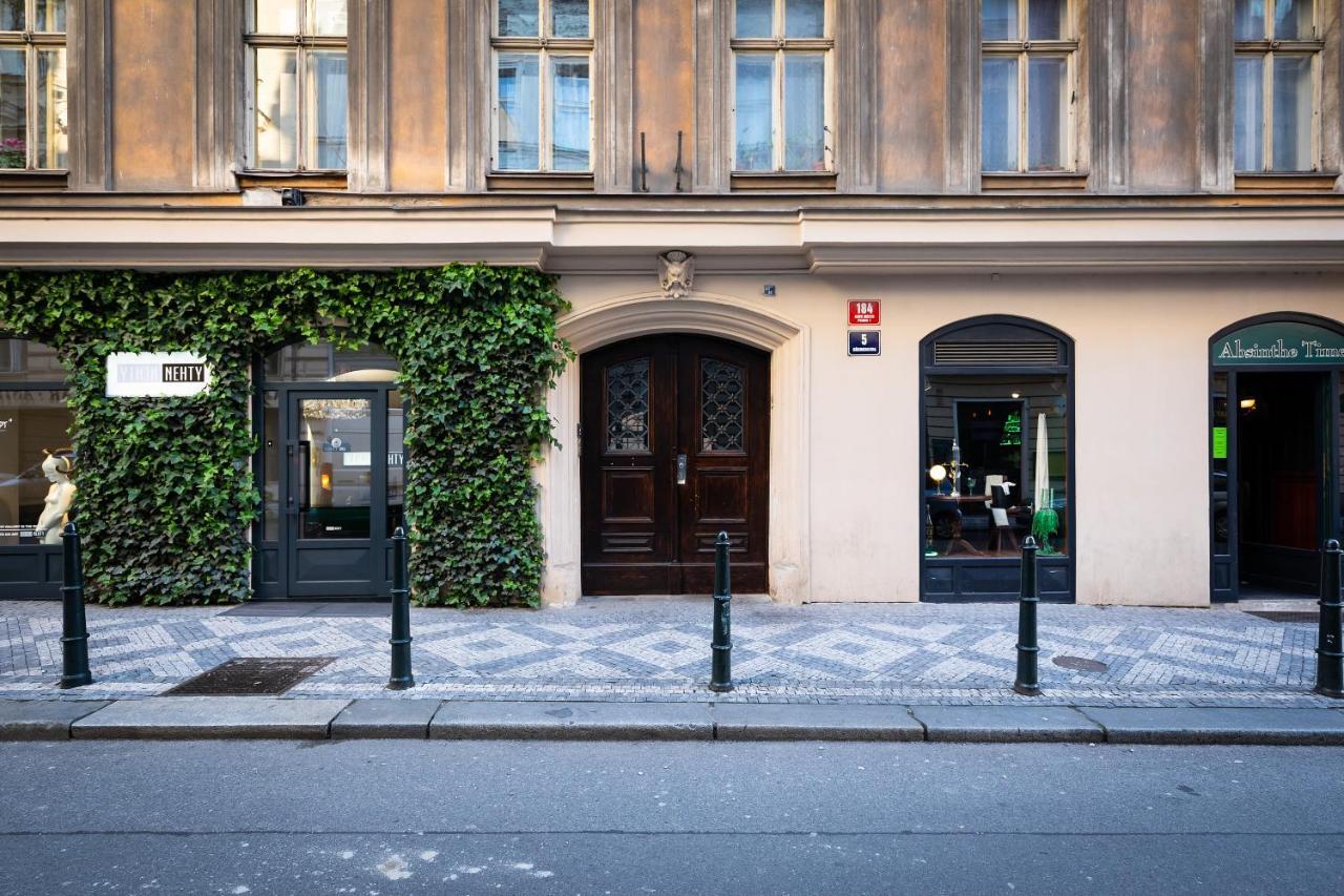Boheme Apartments Charle'S Square Praag Buitenkant foto